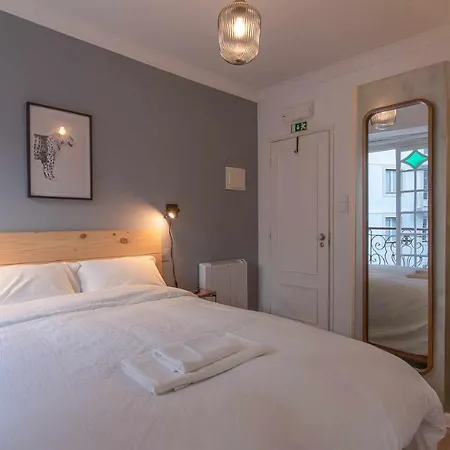 Nova Alegria Проживання в сім'ї Лісабон